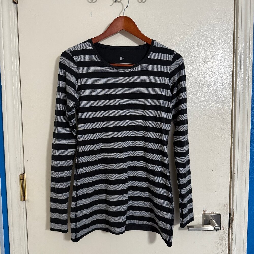 Lululemon Cabin Long Sleeve Tee II (Black/Grey stripe) - Size 10 PTP 17"